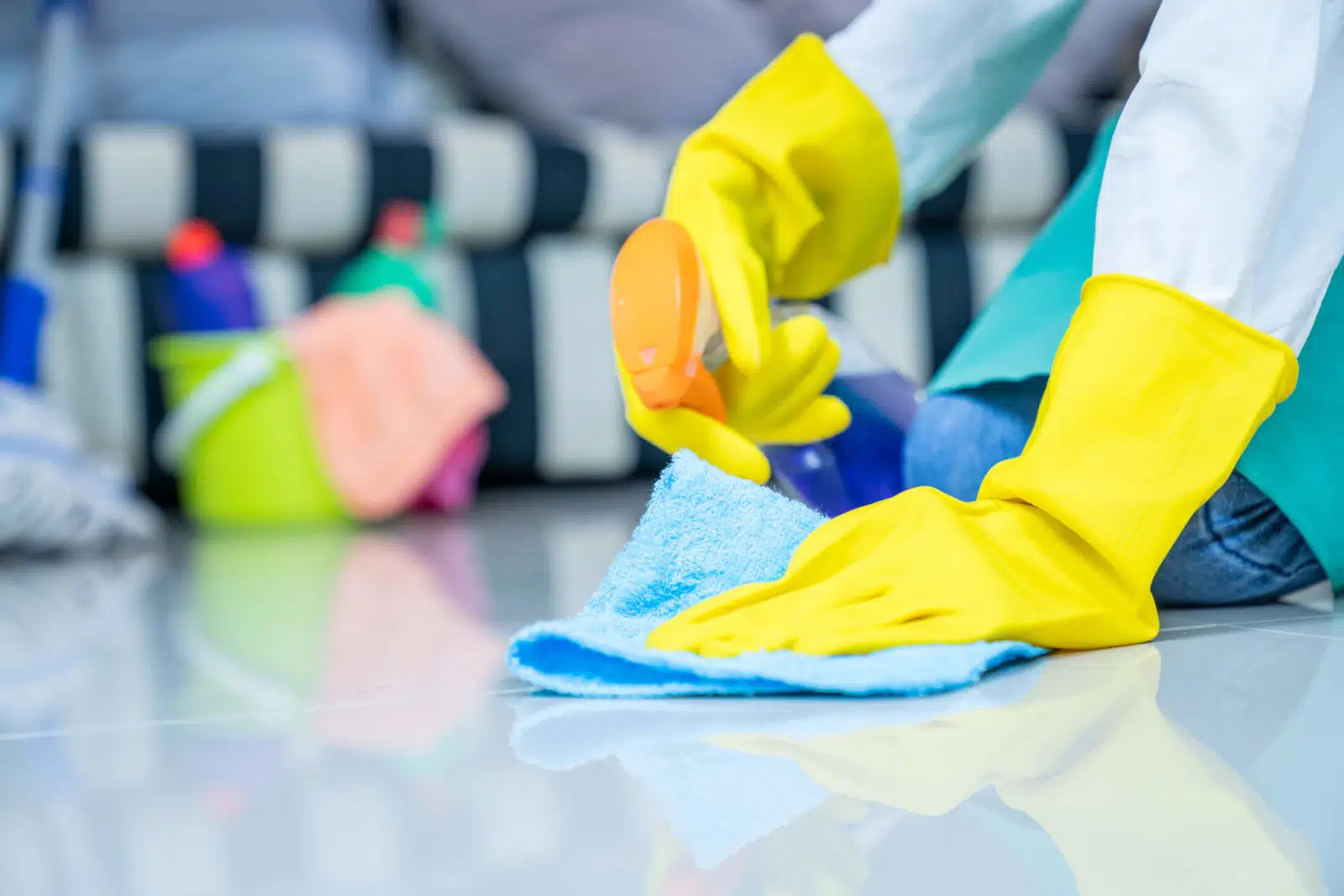 Housekeeping agency shop